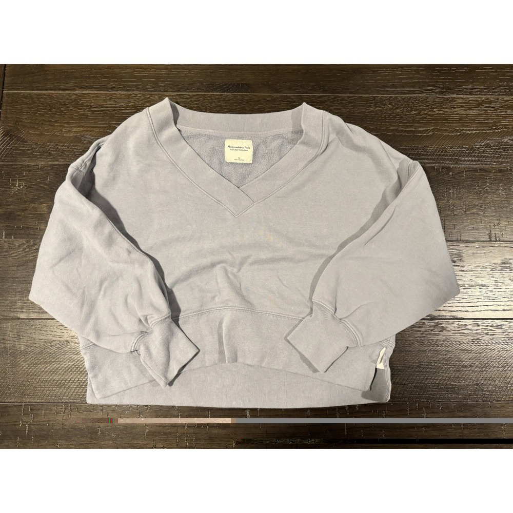 Abercrombie & Fitch Soft Collection Cropped V-Neck Sweatshirt Blue Size S